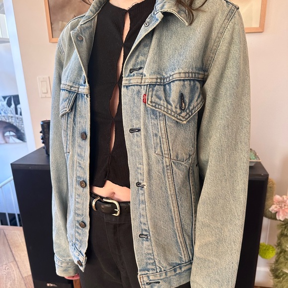 Vintage Levi’s Demin Jacket - Picture 2 of 3